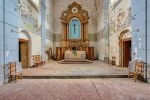Church of decay / Eglise Saint-Pierre