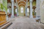 Church of decay / Eglise Saint-Pierre