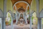Church of decay / Eglise Saint-Pierre