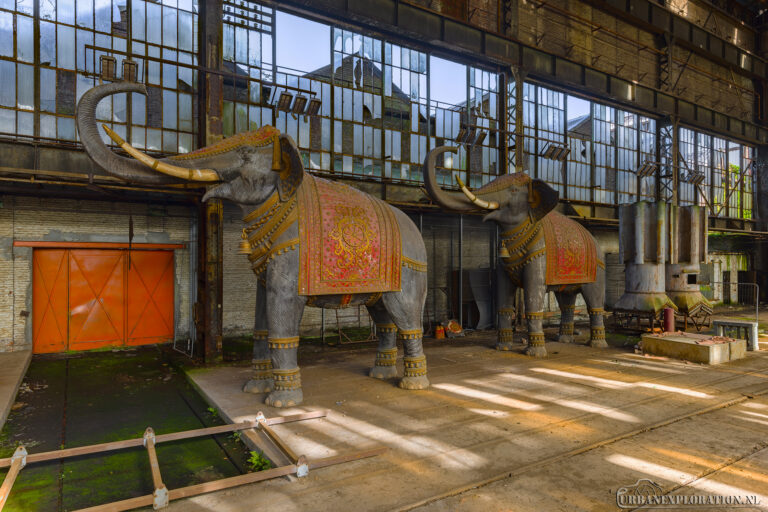 ID:10009 | Industrial Elephants