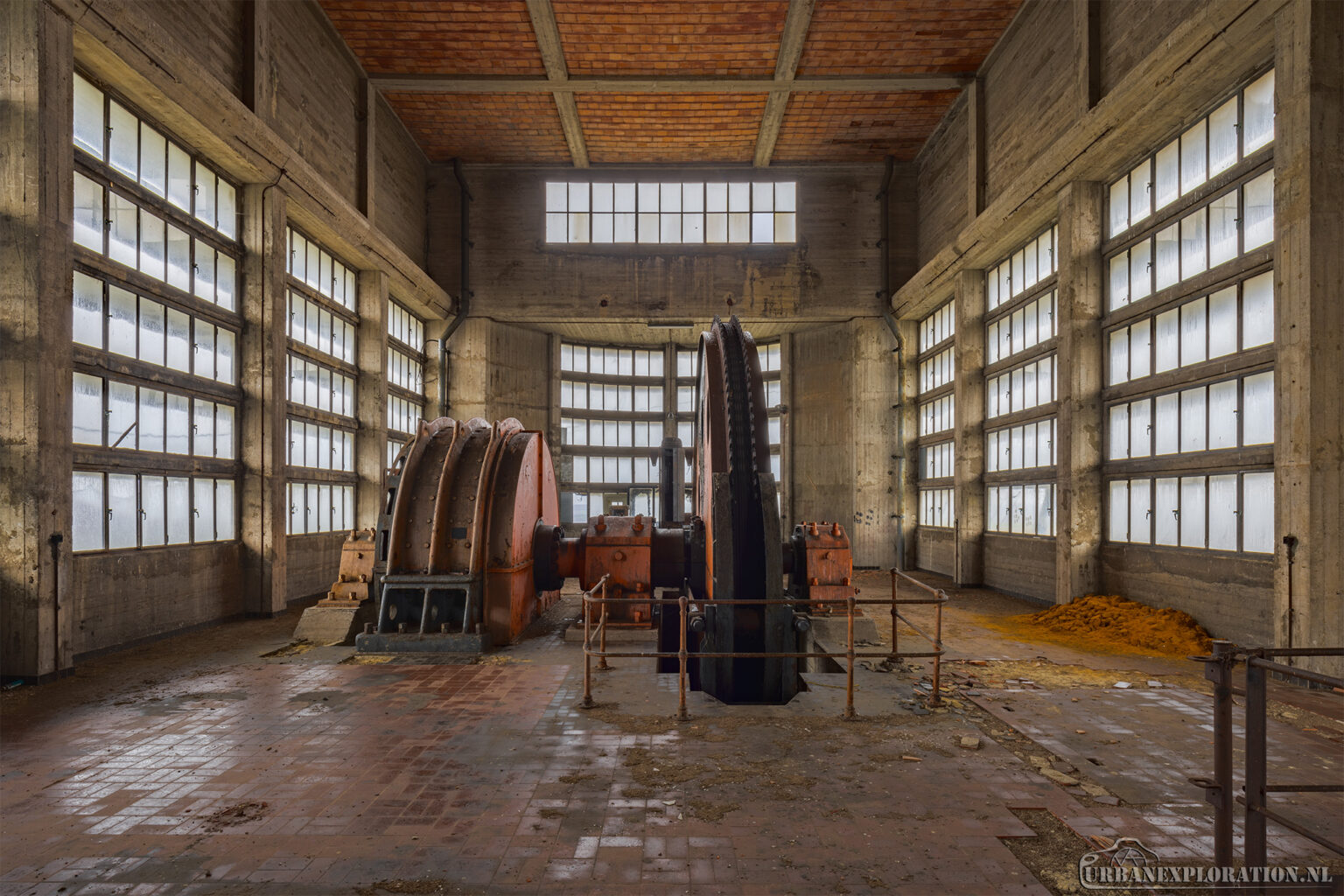 Abandoned Saint Albert mine photographed during urban exploration