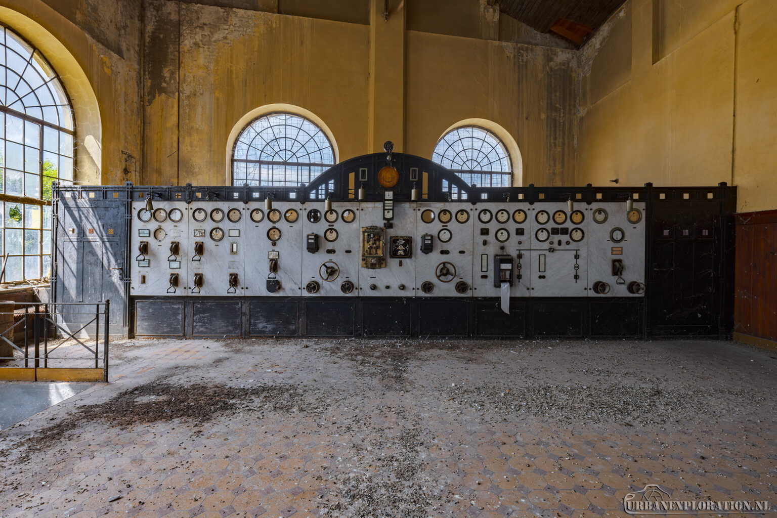 Abandoned turbine hall photographed during urban exploration