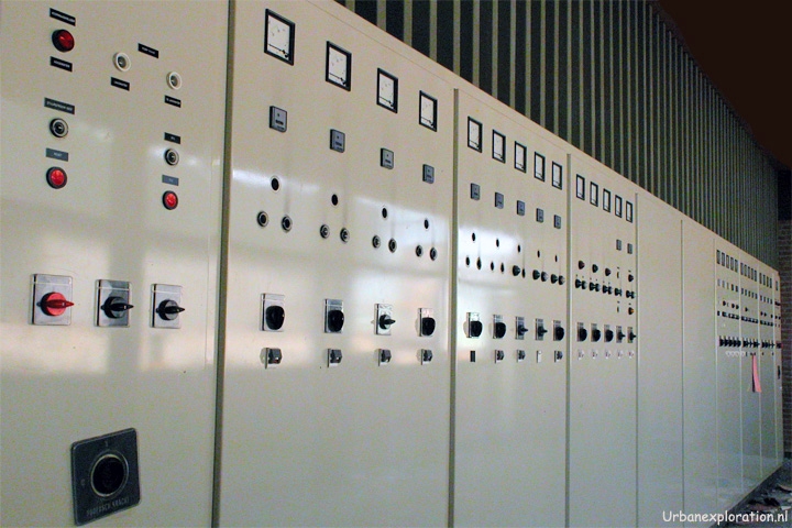 Former water testing laboratory left abandoned