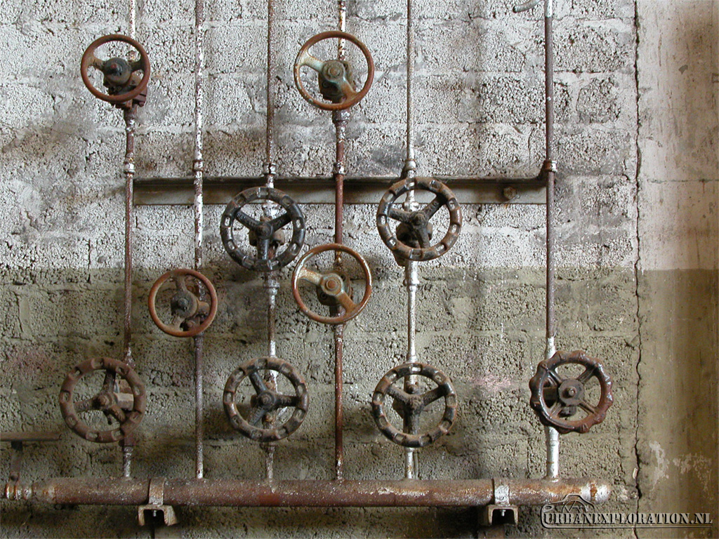 Former textile factory of RAWE & Co left abandoned