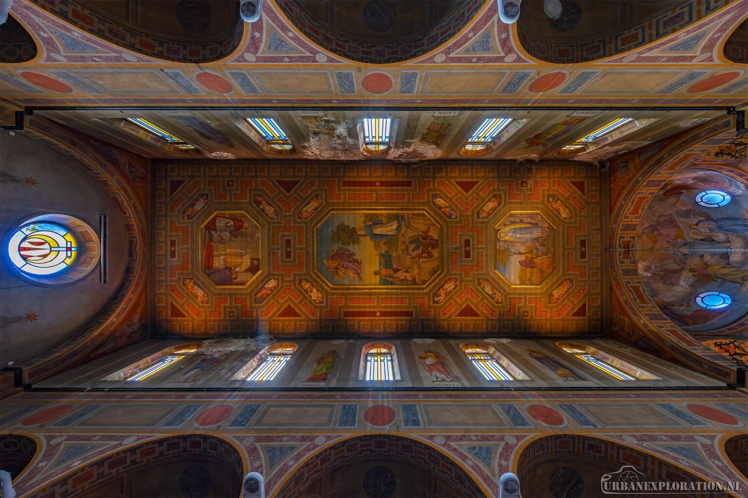 Abandoned hospital church in Italy photographed during urban exploration