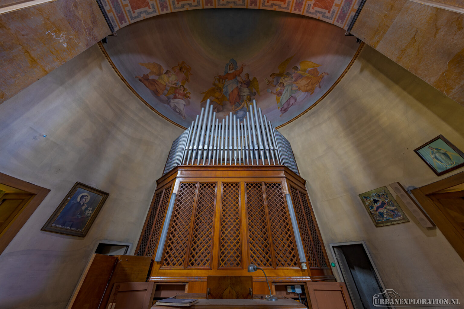 Abandoned hospital church in Italy photographed during urban exploration