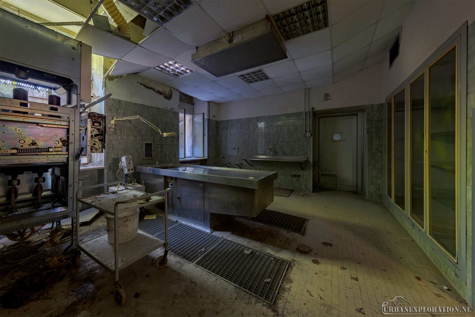 Abandoned hospital church in Italy photographed during urban exploration